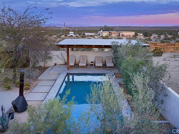 3rd image of 66475 Winters Rd