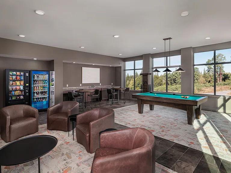 Billiards Room/Lounge