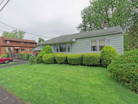 2nd image of 137 Cottage Ave