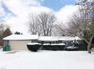 12810 Heath Rd, Chesterland, OH 44026