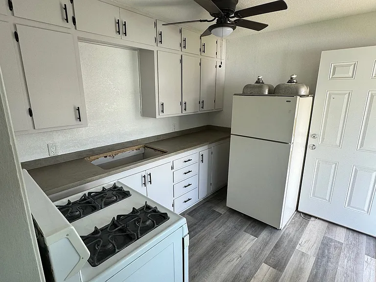 506 N 5th St #4 — Photo 4