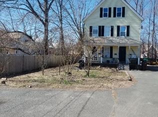 4 Sackett St FLOOR 2, Westfield, MA 01085