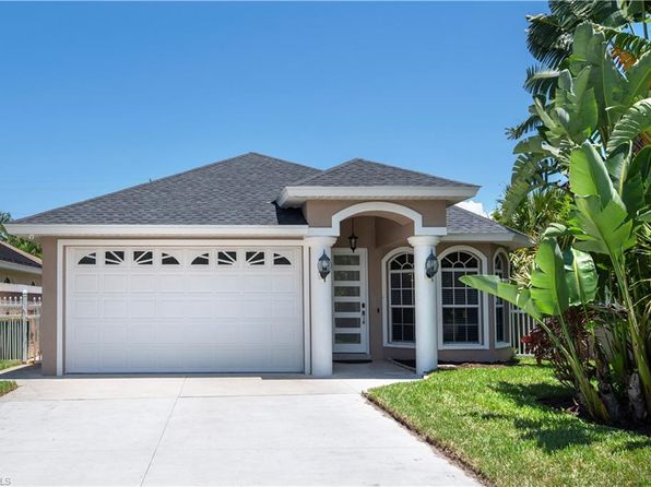 823 96th AVE N, NAPLES, FL 34108