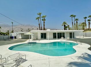 422 N Farrell Dr, Palm Springs, CA 92262