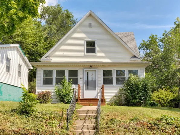 931 Pleasant View Dr, Des Moines, IA 50315