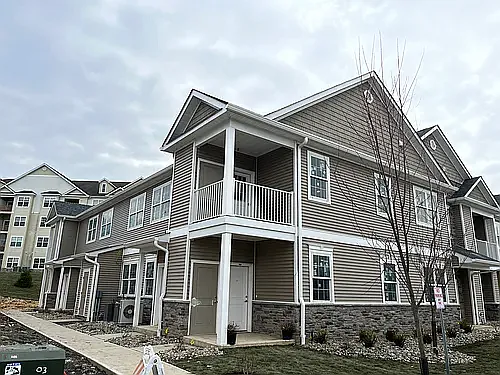 Tower Ridge Grande Middletown NY Hawthrone End Unit Entrance