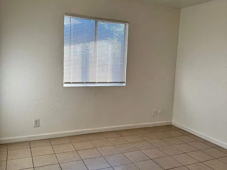 1029 Minnewawa Ave — Photo 14
