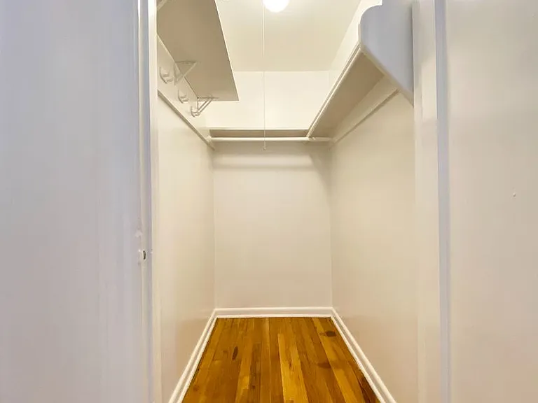 561 Aloha St — Photo 11