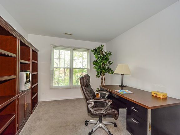 3rd image of 205 Princeton Ln #205