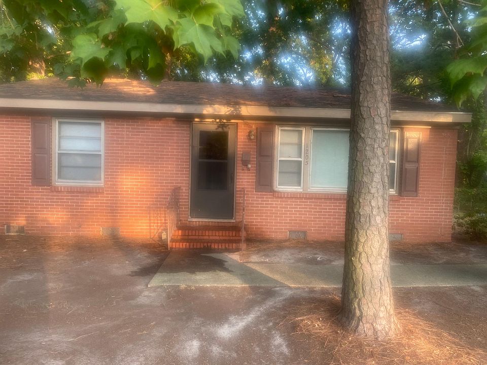 1st image of 1205 Russell St