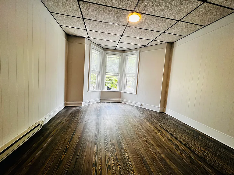 48 N Church St #4 — Photo 7