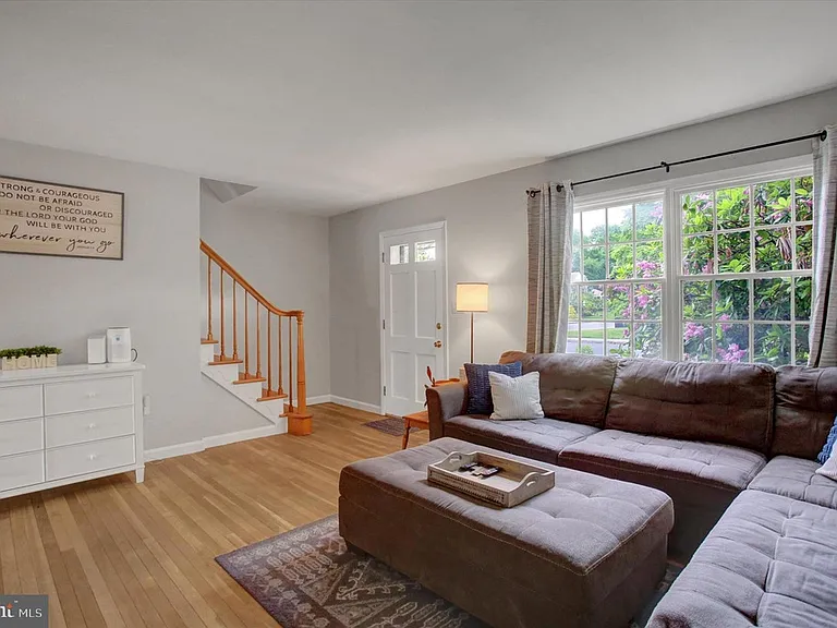 708 Cumberland Ave — Photo 2