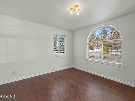 5th image of 3909 N Jonquil Ct