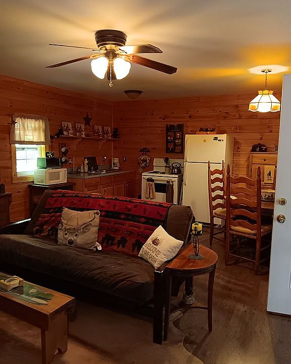 2nd image of 152 Poverty Hill Ln