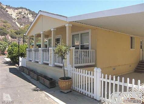 CUTE PORCH TO RELAX ON