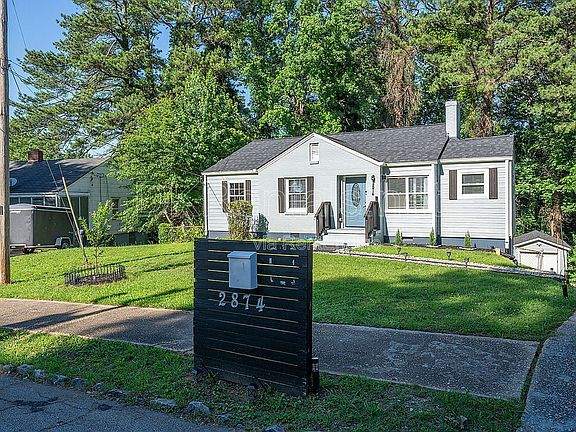 3rd image of 2874 Blount St
