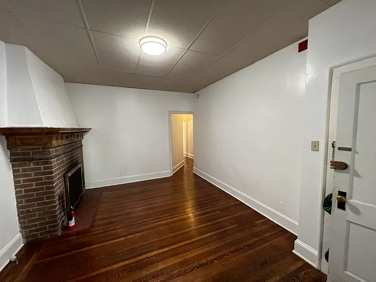 4421 Baltimore Ave #1F — Photo 10