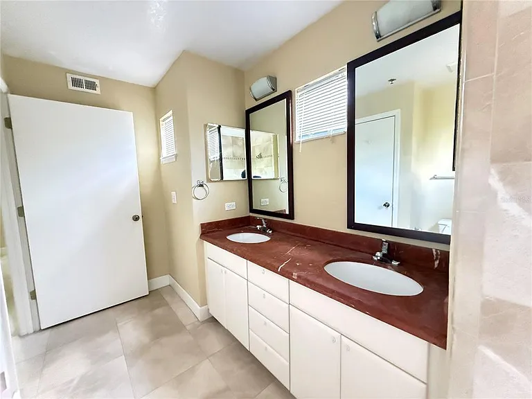 13212 Arbor Isle Dr #201 — Photo 12