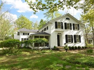 204 Aurora St, Hudson, OH 44236