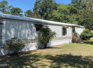 516 Greenwood Dr, Richlands, NC 28574
