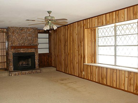 3rd image of 5823 Willow Oak Dr