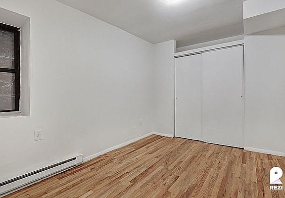 5th image of 326 W 49th St APT 1FE
