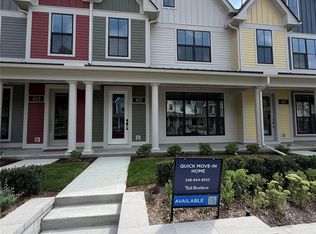 405 S Center St #30, Northville, MI 48167