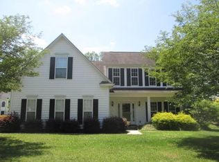 2140 Pineapple Ct, Matthews, NC 28105