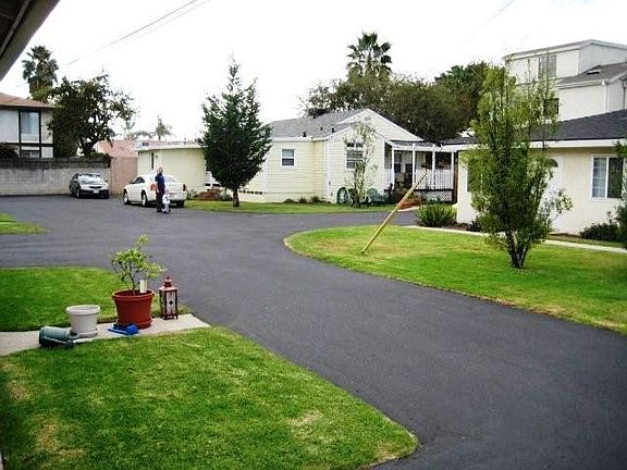 4th image of 331 Avocado St #3