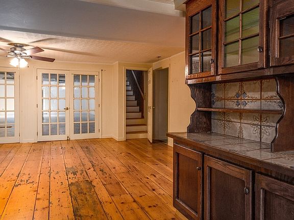 5th image of 28-28A Blaiswood Ave