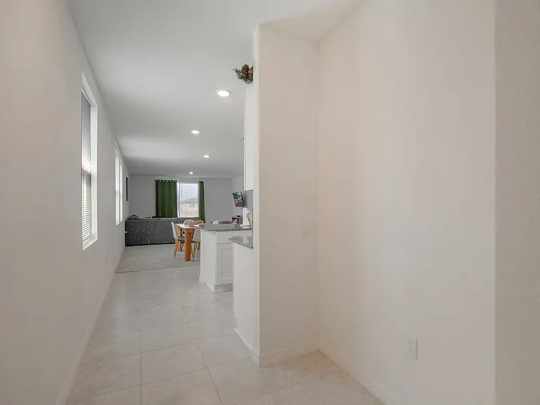 3181 Viceroy Ct — Photo 4