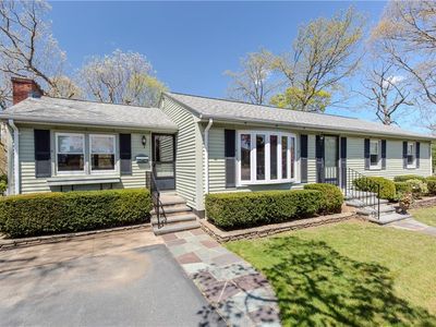 44 Briarwood Rd, Cranston, RI, 02920