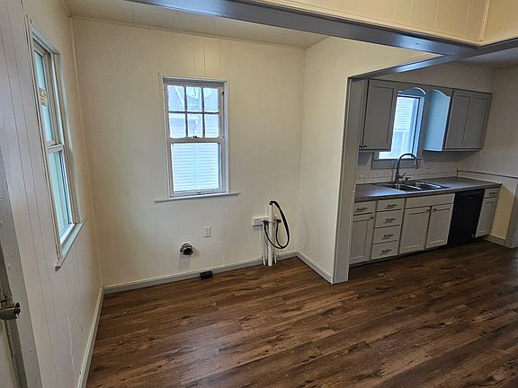 3rd image of 1522 S 17th St #1