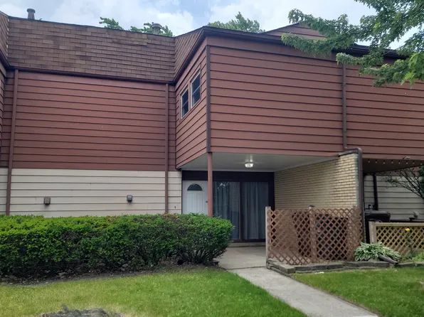 15907 Debra Dr, Oak Forest, IL 60452