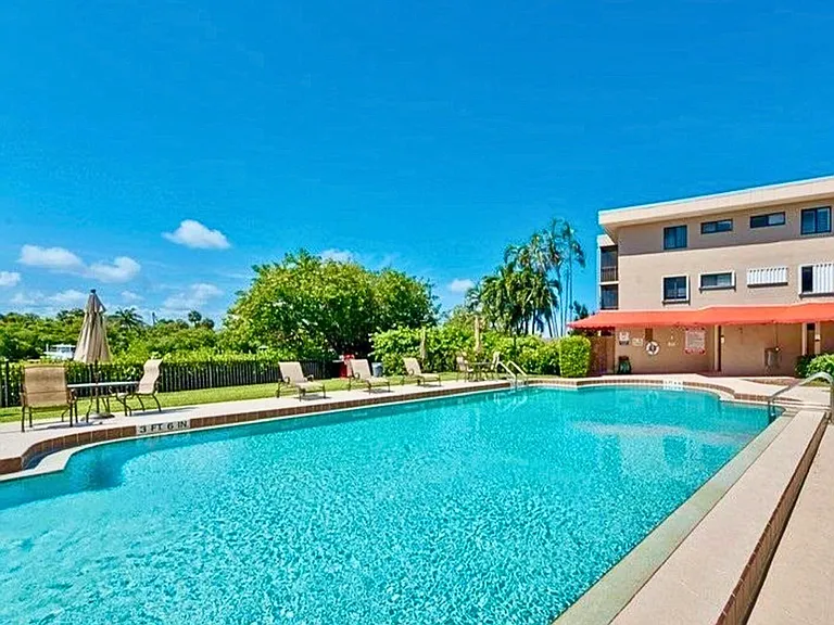 3605 S Ocean Blvd — Photo 30
