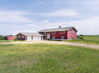 31796 Amor Township Dr, Battle Lake, MN 56515