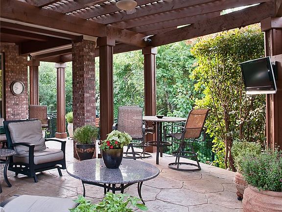 2nd image of 1010 Shoal Creek Ct