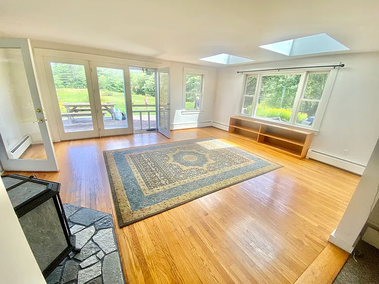 301 Dorchester Rd — Photo 8