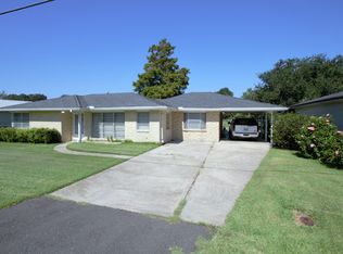 210 Oak St, Labadieville, LA 70372
