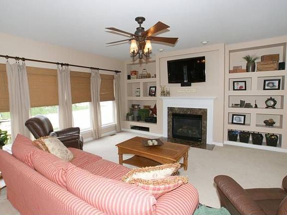 2nd image of 316 William Clark Dr