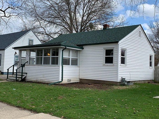 1st image of 3020 Garfield Dr