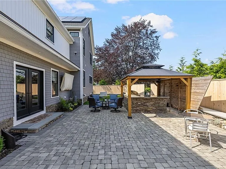 3 Oak St — Photo 15