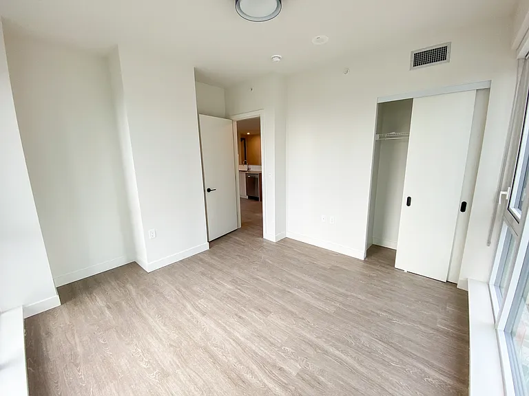9873 King George Blvd — Photo 103