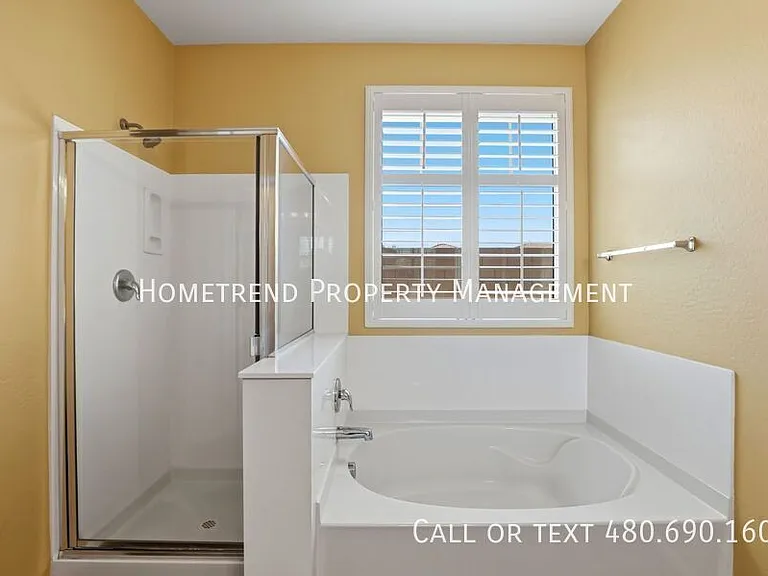 2535 E Vermont Dr — Photo 16