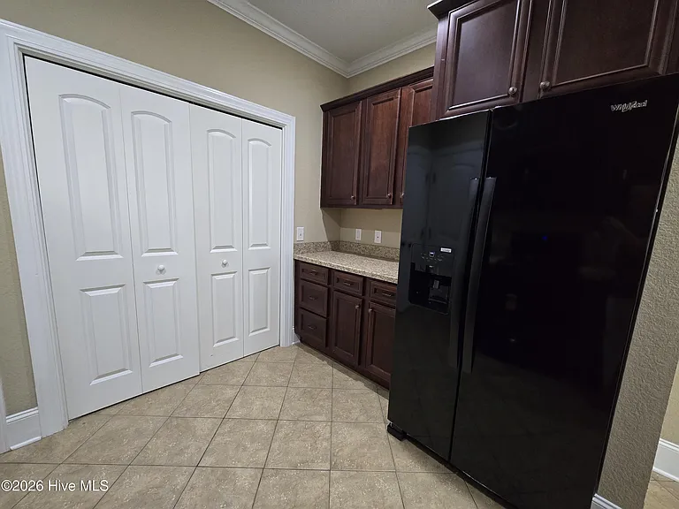 3404 Ellsworth Dr #B — Photo 7