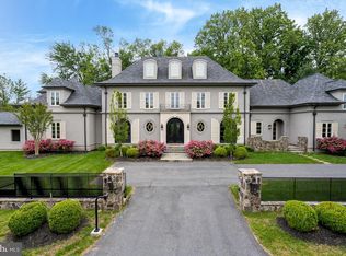 8305 Randwood St, Mc Lean, VA 22102