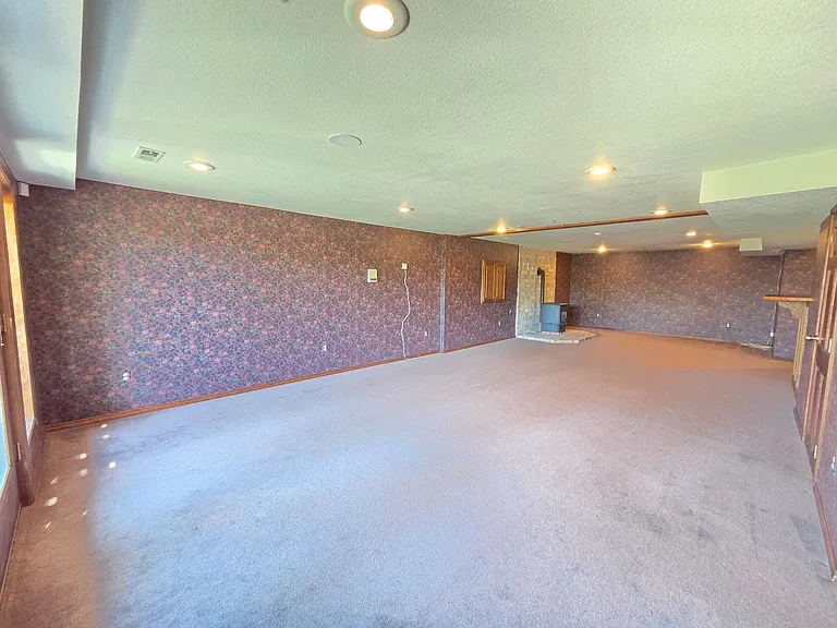 7706 E Woodview Dr — Photo 33