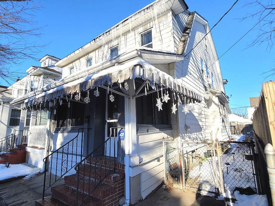 2nd image of 834 Revere Ave