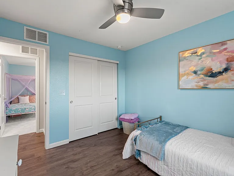 9337 Iron Mountain Way — Photo 32