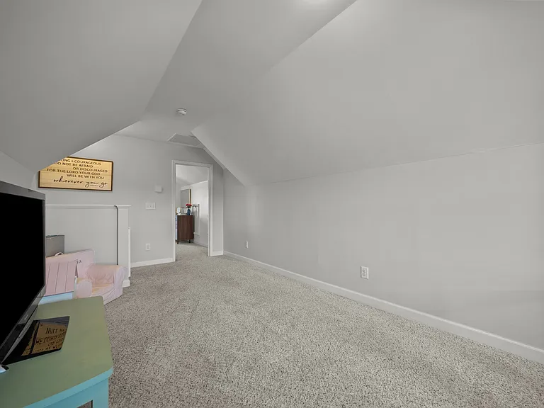 509 Romper Rd — Photo 26